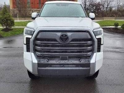 GCC 2022 Toyota Tundra Limited 4dr
