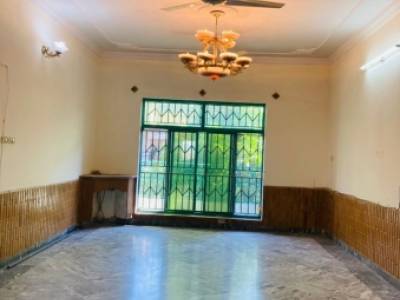 10 Marla upper portion for rent , Airport Housing Society