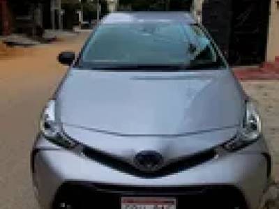 Toyota Prius Alpha 2021 G Touring for Sale
