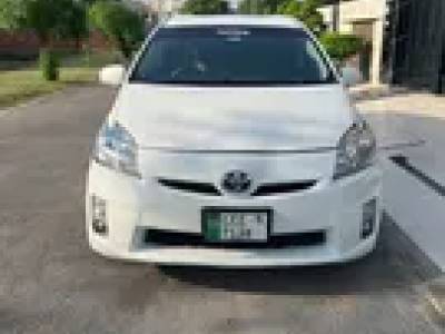 Toyota Prius 2011 S LED Edition 1.8 for Sale